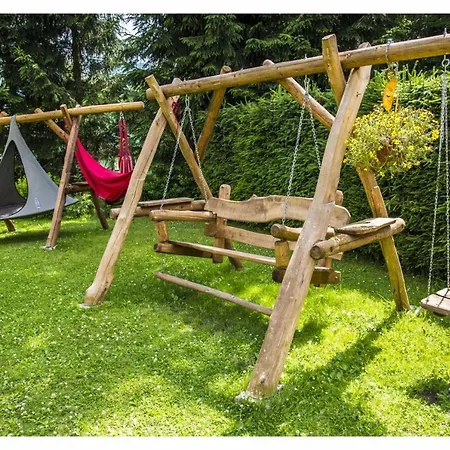 Πανσιόν U Bernardyna